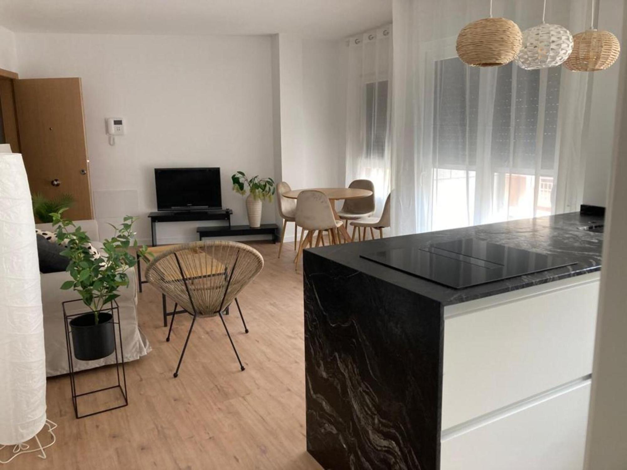 Apartamentos Nuevo Con Aire Y Wifi Águilas Exterior foto